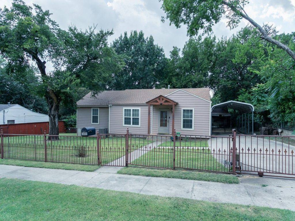 1605 Cottonwood Road, Carrollton, TX 75006