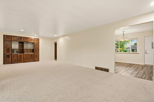 1612 Saint Marys Court, Hampton Charter Township, MI 48732