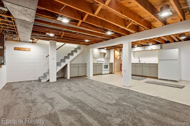 1612 Saint Marys Court, Hampton Charter Township, MI 48732