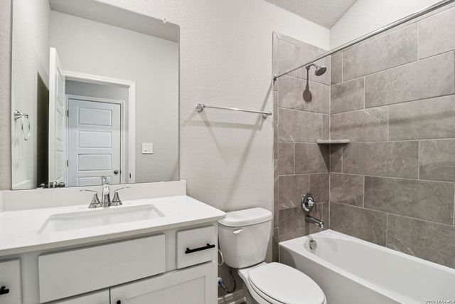 2923 Junction Bay, Converse, TX 78109