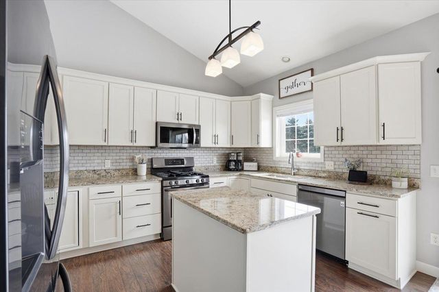 124 Cedar Street, Brooklyn, WI 53521