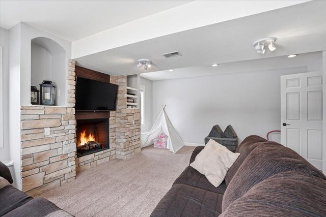 124 Cedar Street, Brooklyn, WI 53521