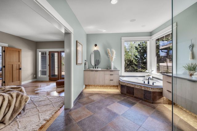 3430 NW Bryce Canyon Lane, Bend, OR 97703