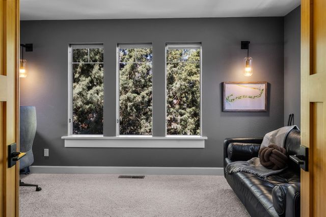 3430 NW Bryce Canyon Lane, Bend, OR 97703