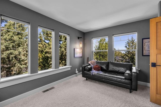 3430 NW Bryce Canyon Lane, Bend, OR 97703