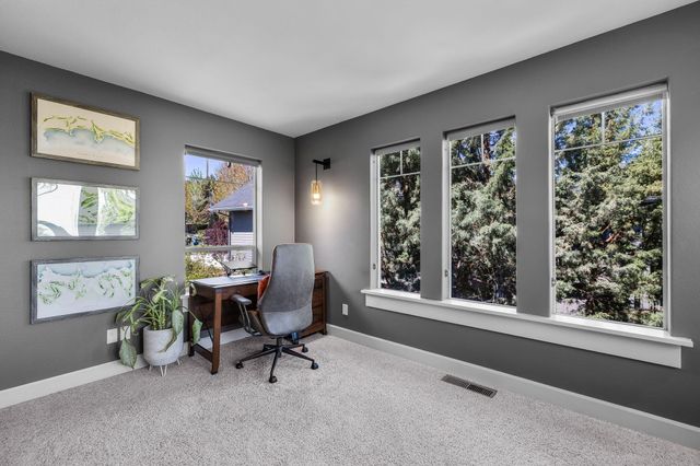 3430 NW Bryce Canyon Lane, Bend, OR 97703