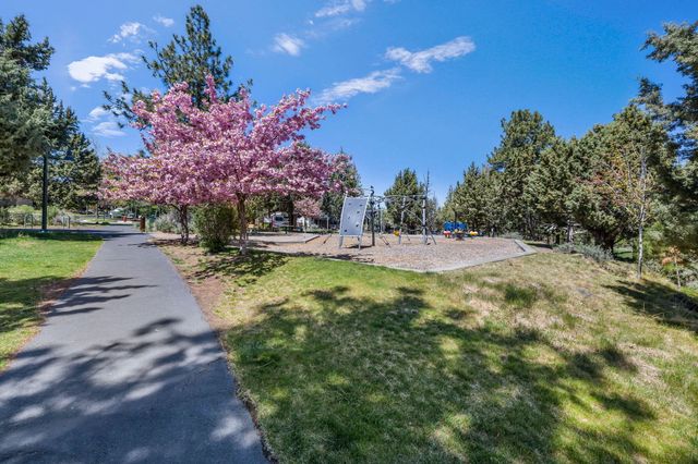 3430 NW Bryce Canyon Lane, Bend, OR 97703