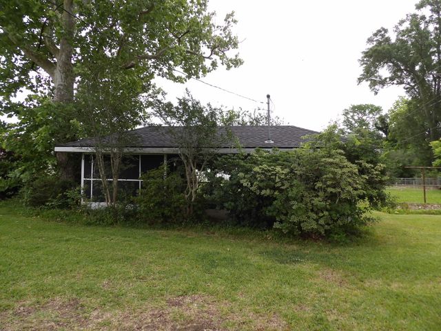 1520 School, Lake Charles, LA 70607
