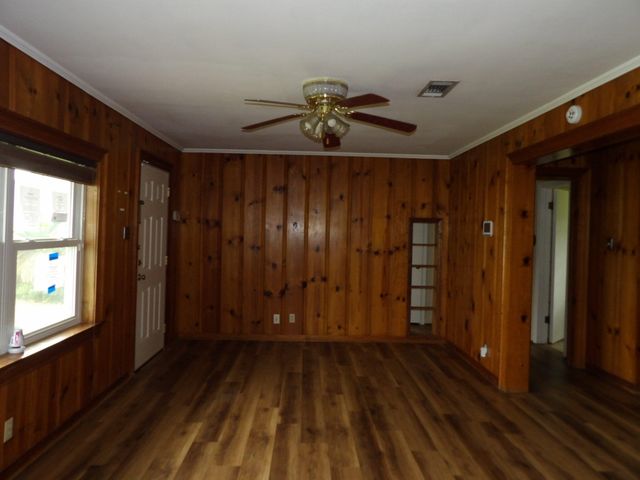 1520 School, Lake Charles, LA 70607
