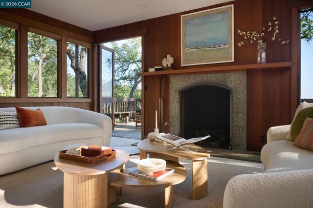 289 Castle Crest Rd, Alamo, CA 94507