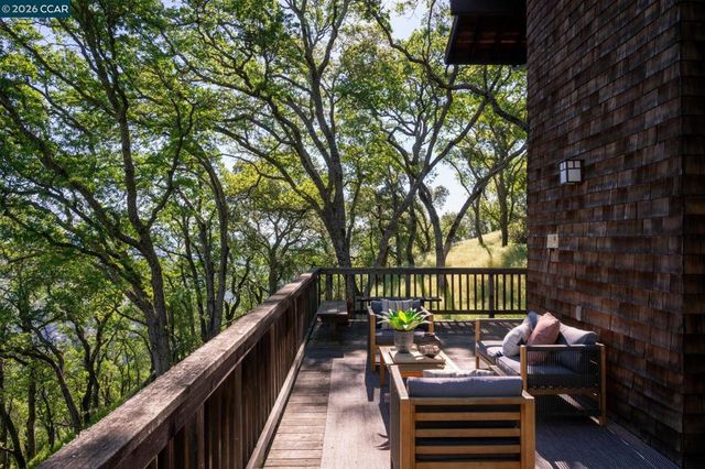 289 Castle Crest Rd, Alamo, CA 94507