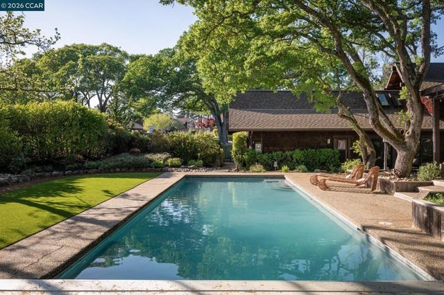 289 Castle Crest Rd, Alamo, CA 94507