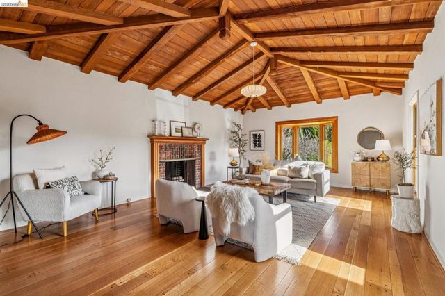 11 11 Parkside Dr, Piedmont, CA 94611