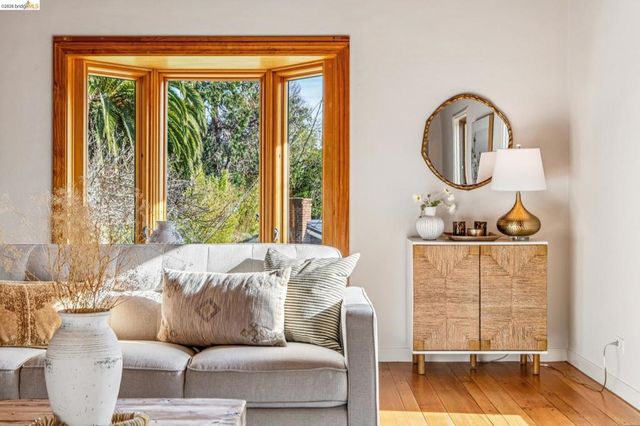 11 11 Parkside Dr, Piedmont, CA 94611