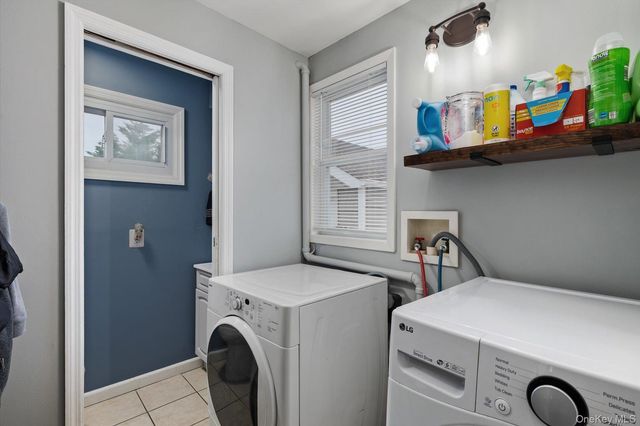 59 Lambert Avenue, Farmingdale, NY 11735