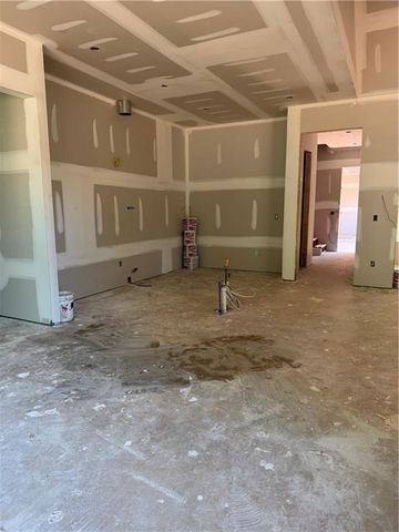 542A Palm Street, Holly Springs, GA 30115