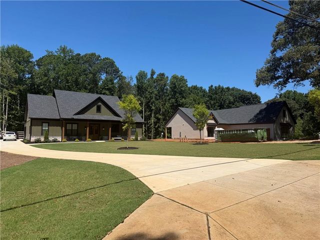 542A Palm Street, Holly Springs, GA 30115