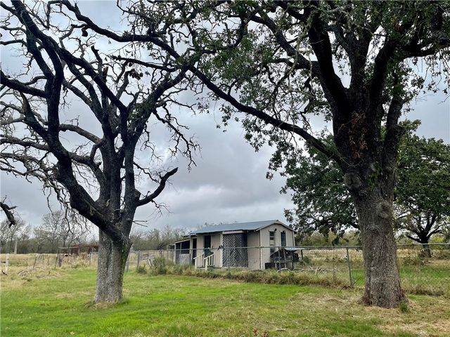 7608 N Hwy 14, Kosse, TX 76653