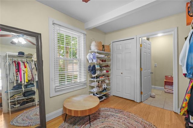 29 Dean Avenue 1F, Newport, RI 02840