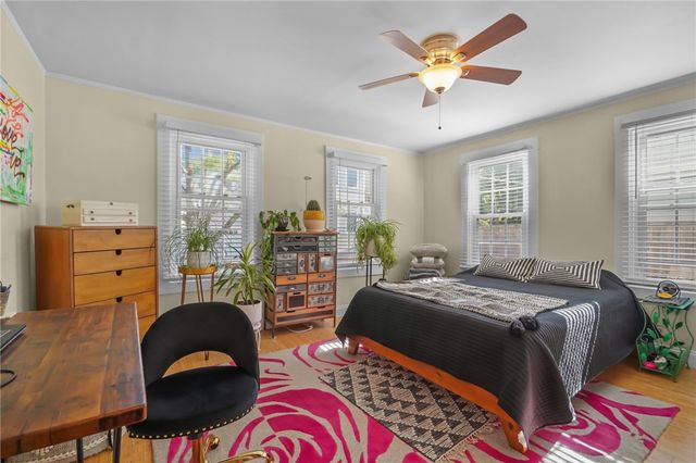 29 Dean Avenue 1F, Newport, RI 02840