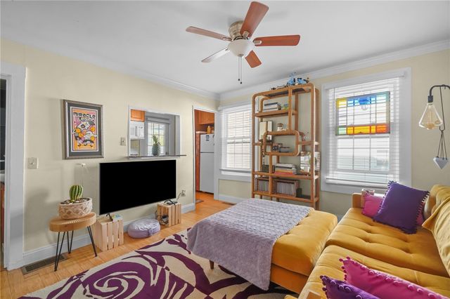 29 Dean Avenue 1F, Newport, RI 02840