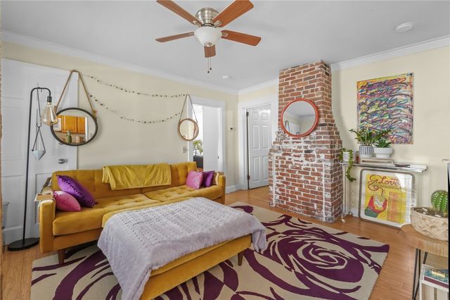 29 Dean Avenue 1F, Newport, RI 02840