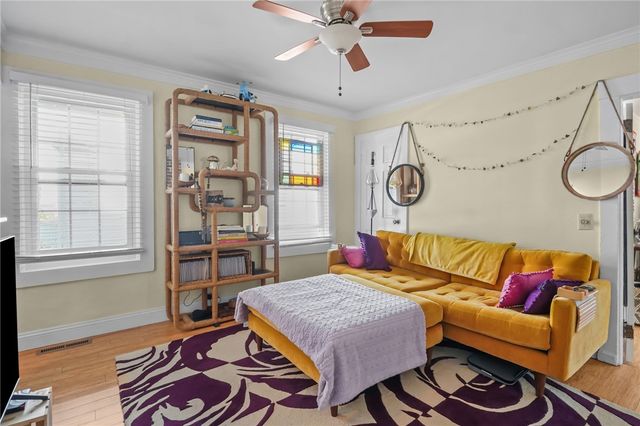 29 Dean Avenue 1F, Newport, RI 02840