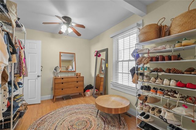 29 Dean Avenue 1F, Newport, RI 02840
