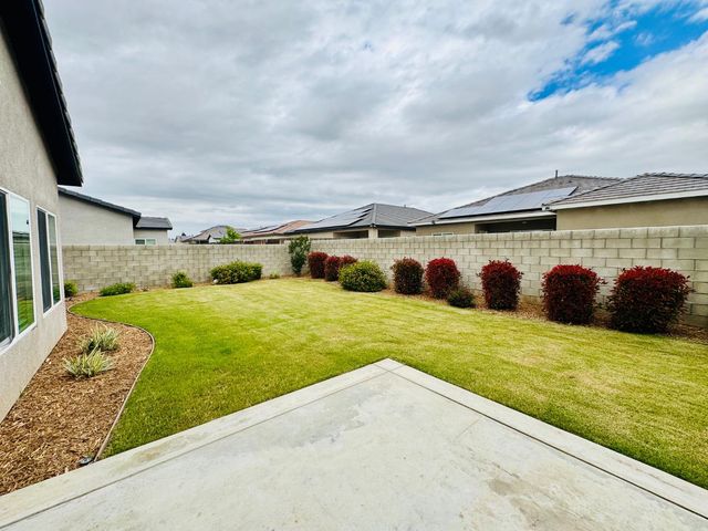 8512 Kowa Street, Bakersfield, CA 93314