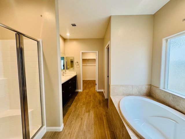 8512 Kowa Street, Bakersfield, CA 93314