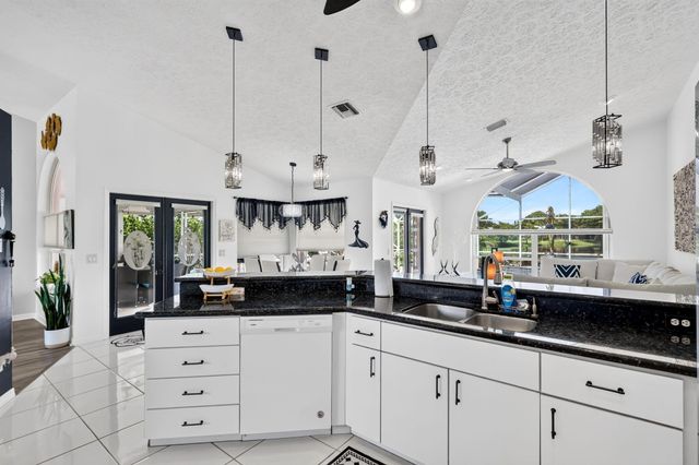 1921 NE Acapulco Drive, Jensen Beach, FL 34957
