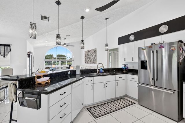 1921 NE Acapulco Drive, Jensen Beach, FL 34957
