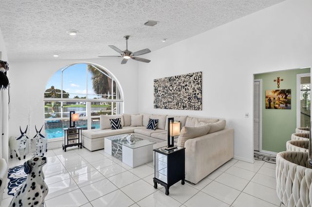 1921 NE Acapulco Drive, Jensen Beach, FL 34957