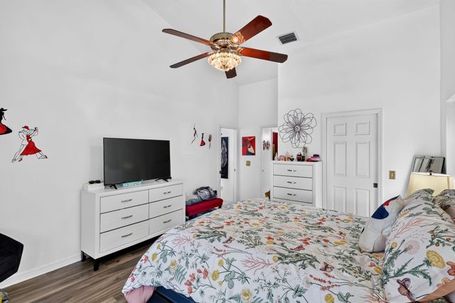 1921 NE Acapulco Drive, Jensen Beach, FL 34957