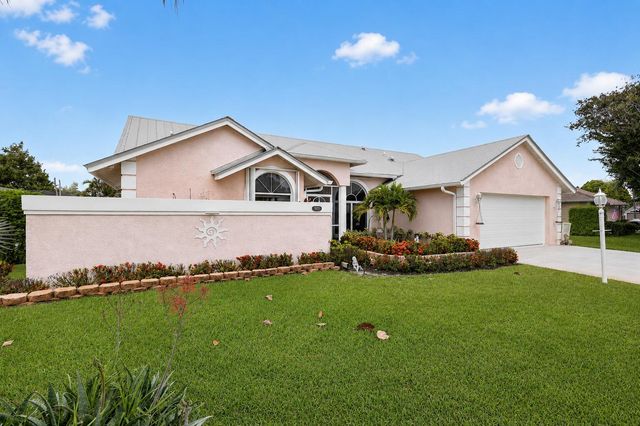 1921 NE Acapulco Drive, Jensen Beach, FL 34957