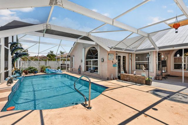 1921 NE Acapulco Drive, Jensen Beach, FL 34957