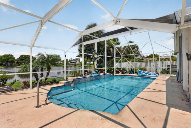 1921 NE Acapulco Drive, Jensen Beach, FL 34957