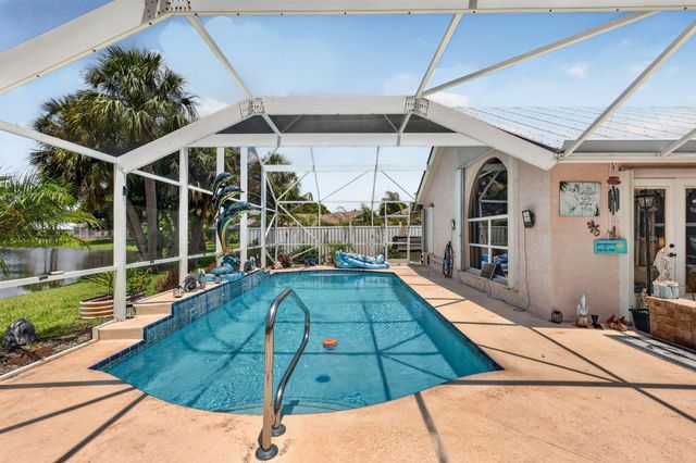1921 NE Acapulco Drive, Jensen Beach, FL 34957