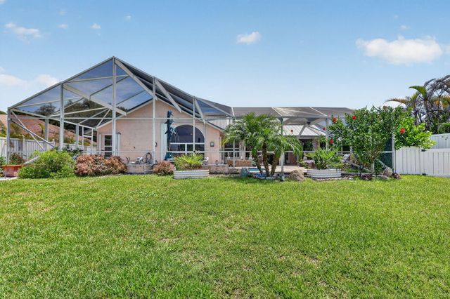 1921 NE Acapulco Drive, Jensen Beach, FL 34957