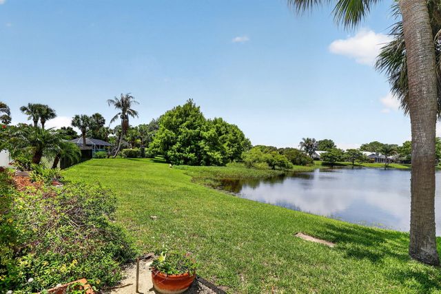 1921 NE Acapulco Drive, Jensen Beach, FL 34957