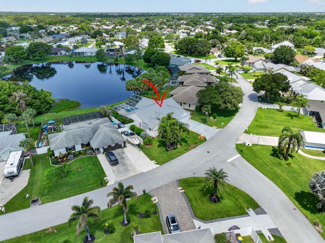 1921 NE Acapulco Drive, Jensen Beach, FL 34957
