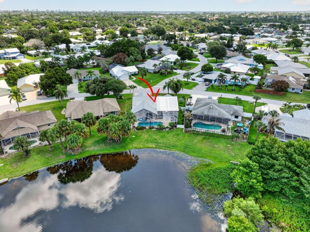 1921 NE Acapulco Drive, Jensen Beach, FL 34957
