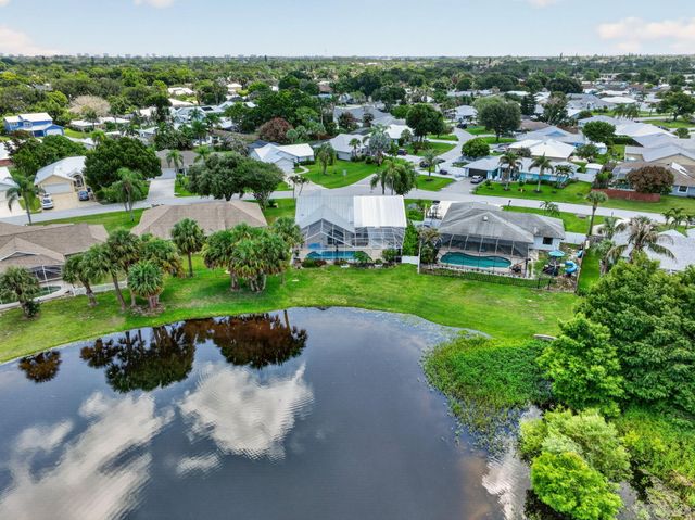 1921 NE Acapulco Drive, Jensen Beach, FL 34957