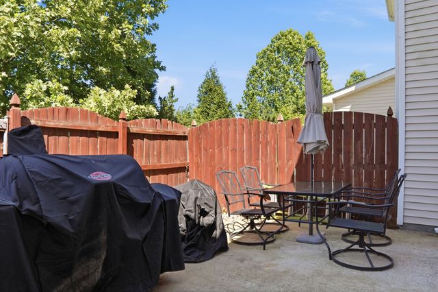 2451 New Holland Cir, Murfreesboro, TN 37128