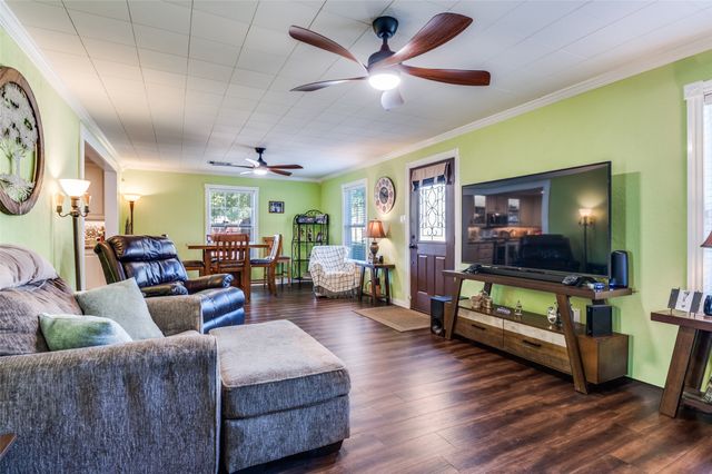 2601 Murphy Drive, Bedford, TX 76021