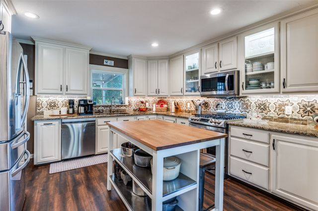 2601 Murphy Drive, Bedford, TX 76021