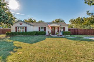 2601 Murphy Drive, Bedford, TX 76021