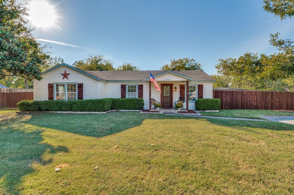 2601 Murphy Drive, Bedford, TX 76021