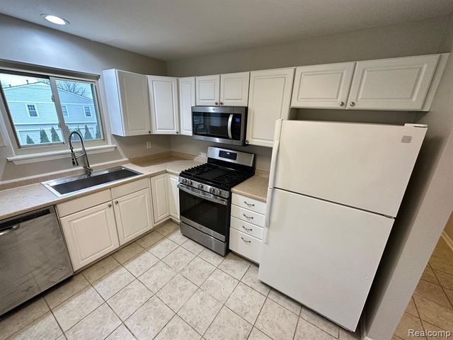 23260 Cranbrooke Drive, Novi, MI 48375