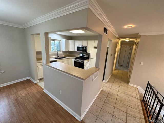 23260 Cranbrooke Drive, Novi, MI 48375